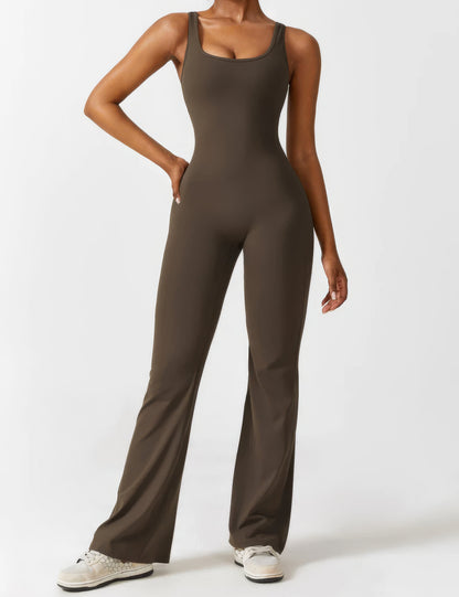 LENTE SALE | ELEGANCE | V-BACK FLARED JUMPSUIT - Elegance With Flair