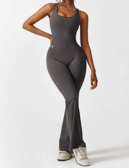 LENTE SALE | ELEGANCE | V-BACK FLARED JUMPSUIT - Elegance With Flair