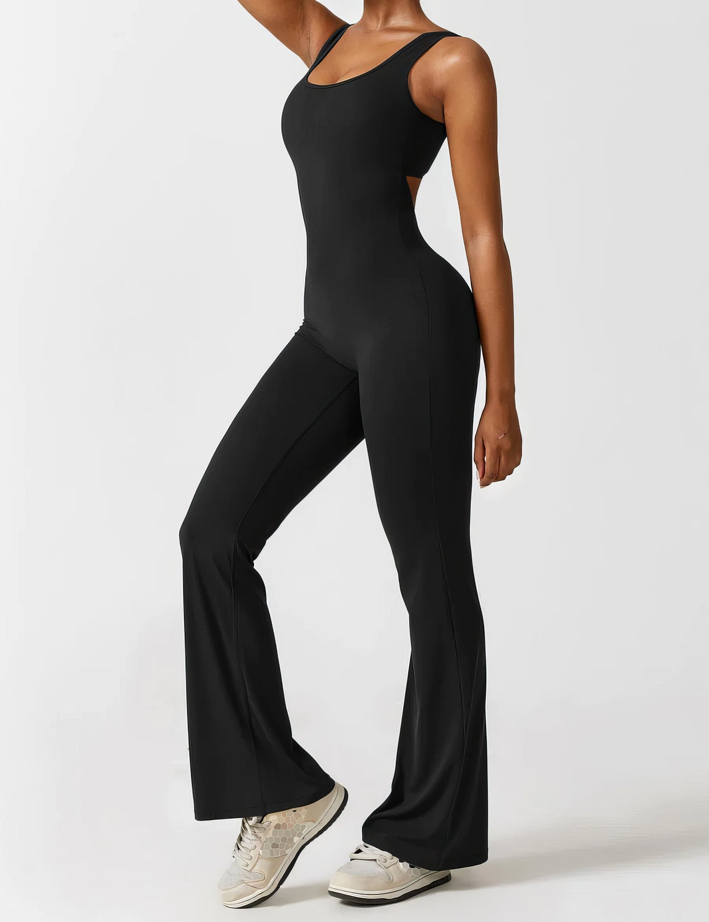 LENTE SALE | ELEGANCE | V-BACK FLARED JUMPSUIT - Elegance With Flair